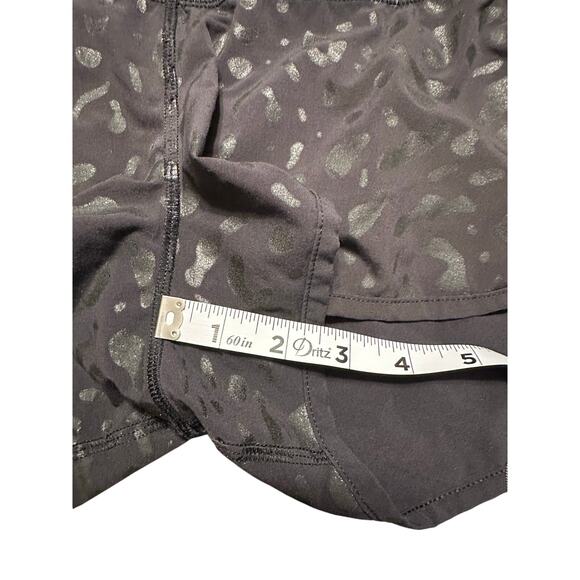 Lululemon Run Speed Sports Black Animal Print Size 4 Excellent Condition - Picture 6 of 6